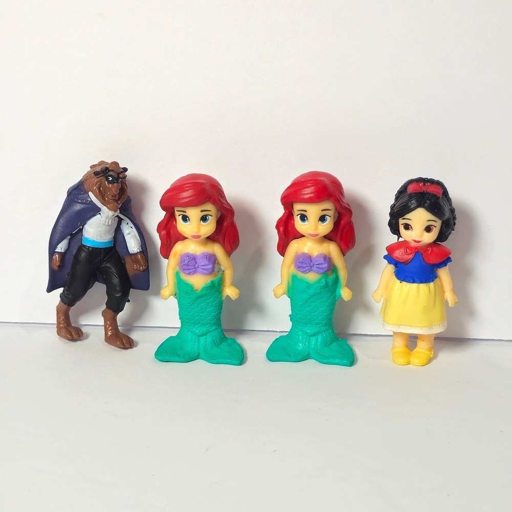 ZURU Mini Brands Disney Animators Collection Kids OS Multicolor Good 4pc Lot